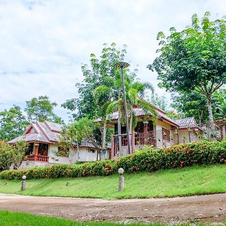 Hotel Mont Goei Pai Exterior foto